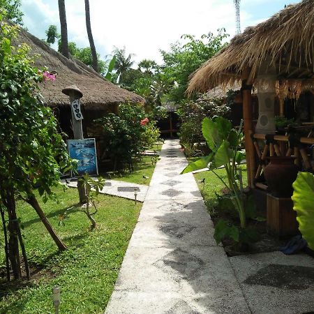 Tua Tua Keladi Bungalows Gili Air Kültér fotó
