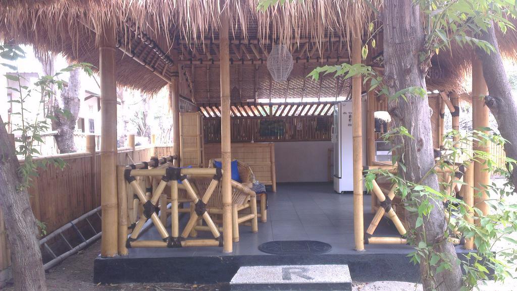 Tua Tua Keladi Bungalows Gili Air Kültér fotó